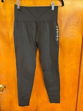 Black High-Waist Active Leggings with Side 'DESIGN' Detail